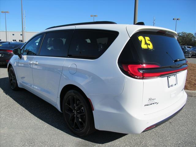used 2025 Chrysler Pacifica car, priced at $37,080