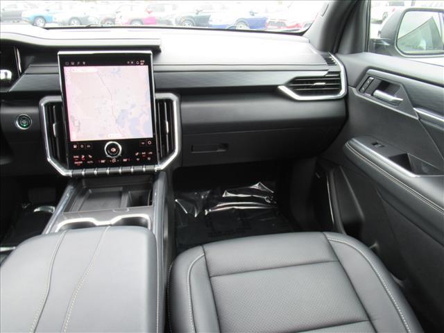 used 2025 GMC Acadia car, priced at $32,645