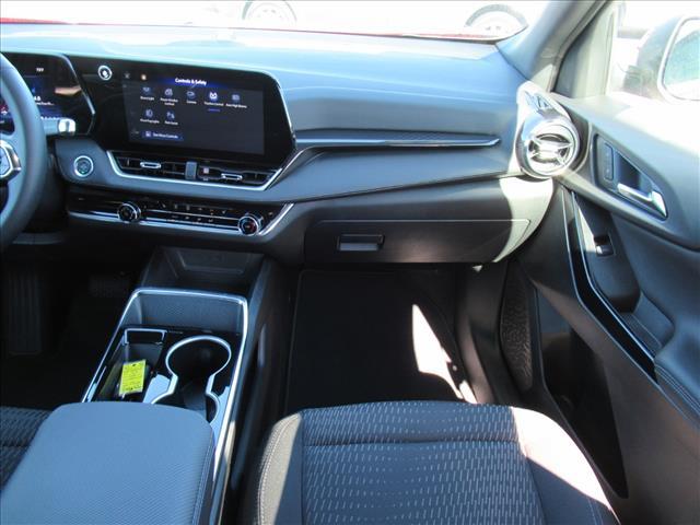 used 2025 Chevrolet Equinox car, priced at $27,980