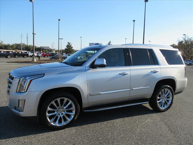 used 2019 Cadillac Escalade car, priced at $26,284
