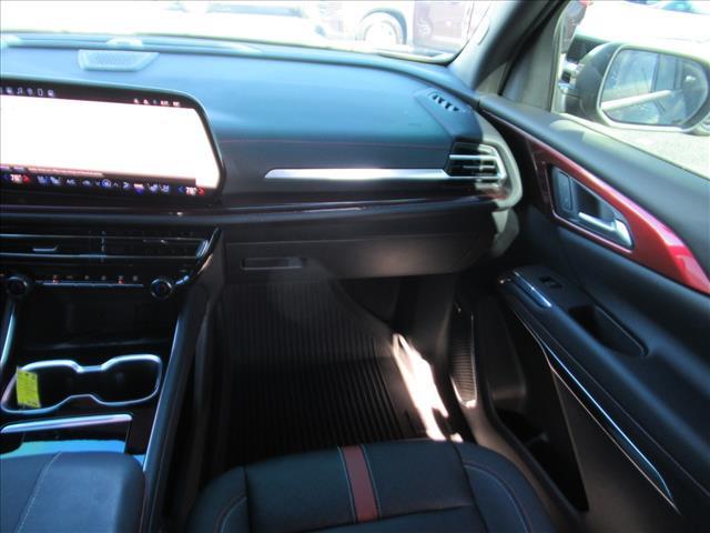 used 2024 Chevrolet Traverse car, priced at $42,333