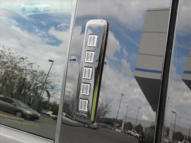 used 2021 Ford F-150 car, priced at $32,275