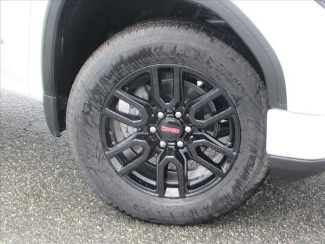 new 2025 GMC Sierra 1500 car, priced at $55,640