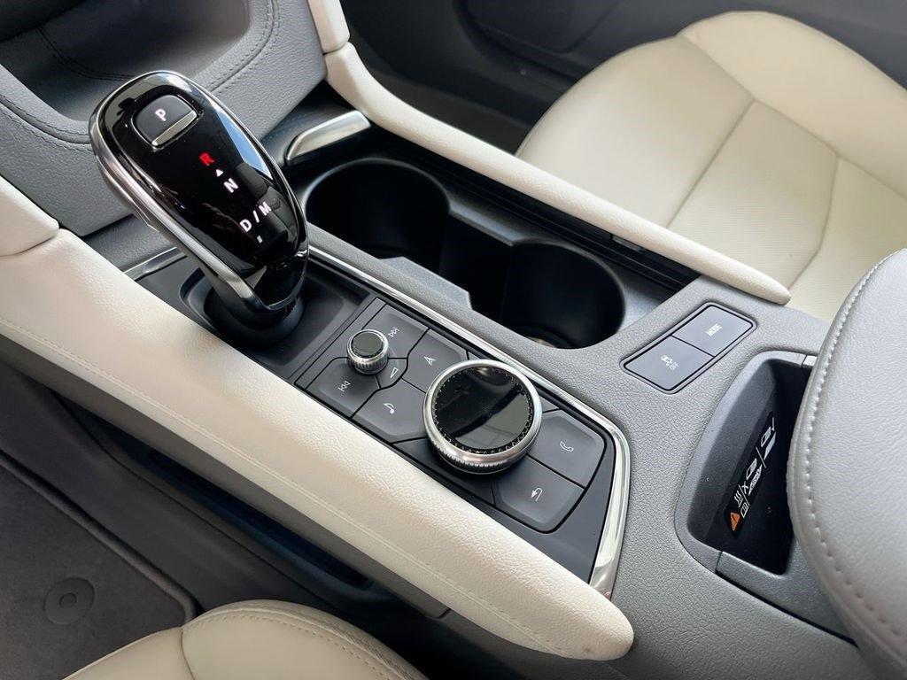 new 2025 Cadillac XT5 car, priced at $55,365