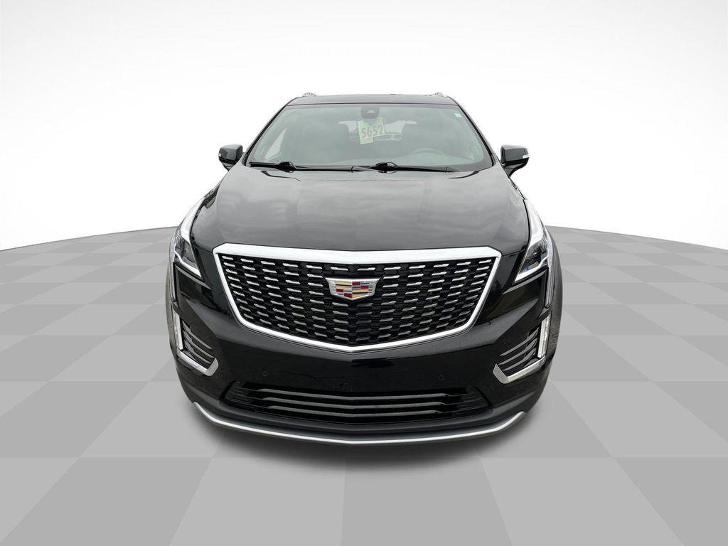 used 2025 Cadillac XT5 car, priced at $44,990