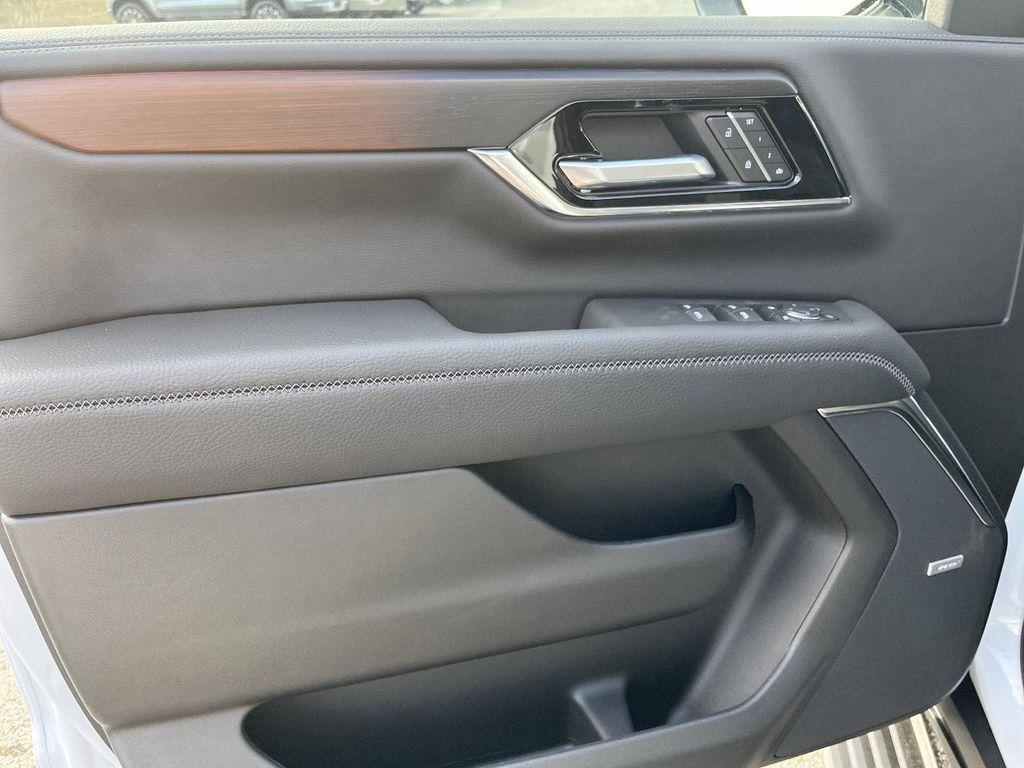 new 2026 GMC Yukon XL car, priced at $95,560