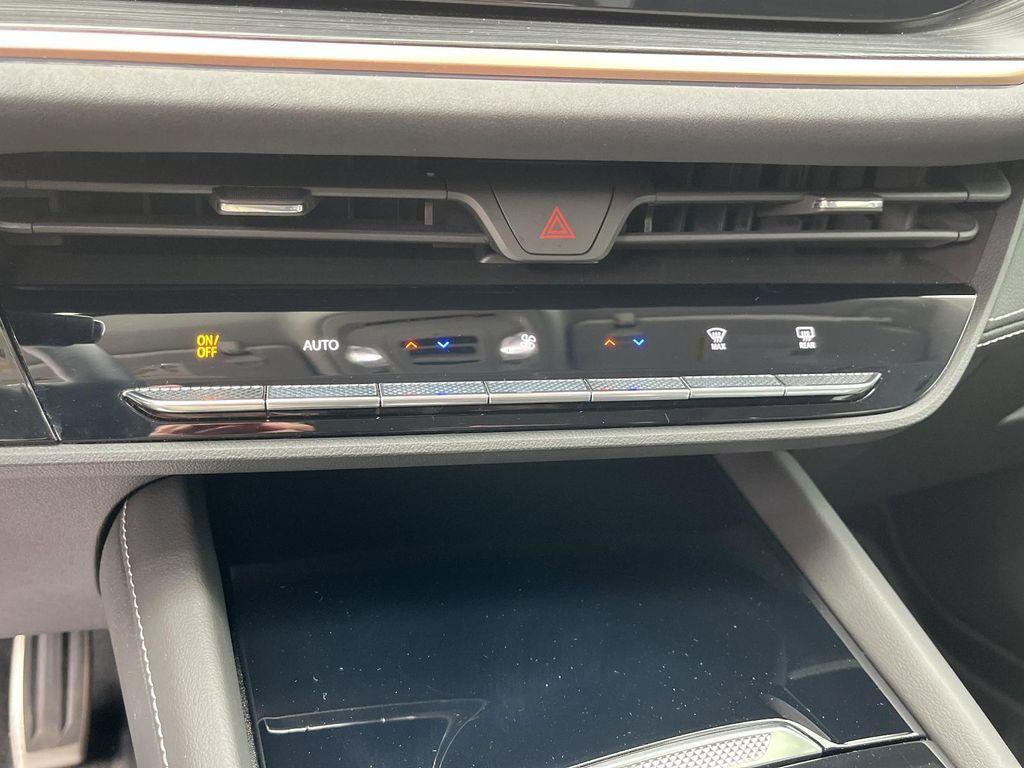 used 2025 Buick Envision car, priced at $33,990