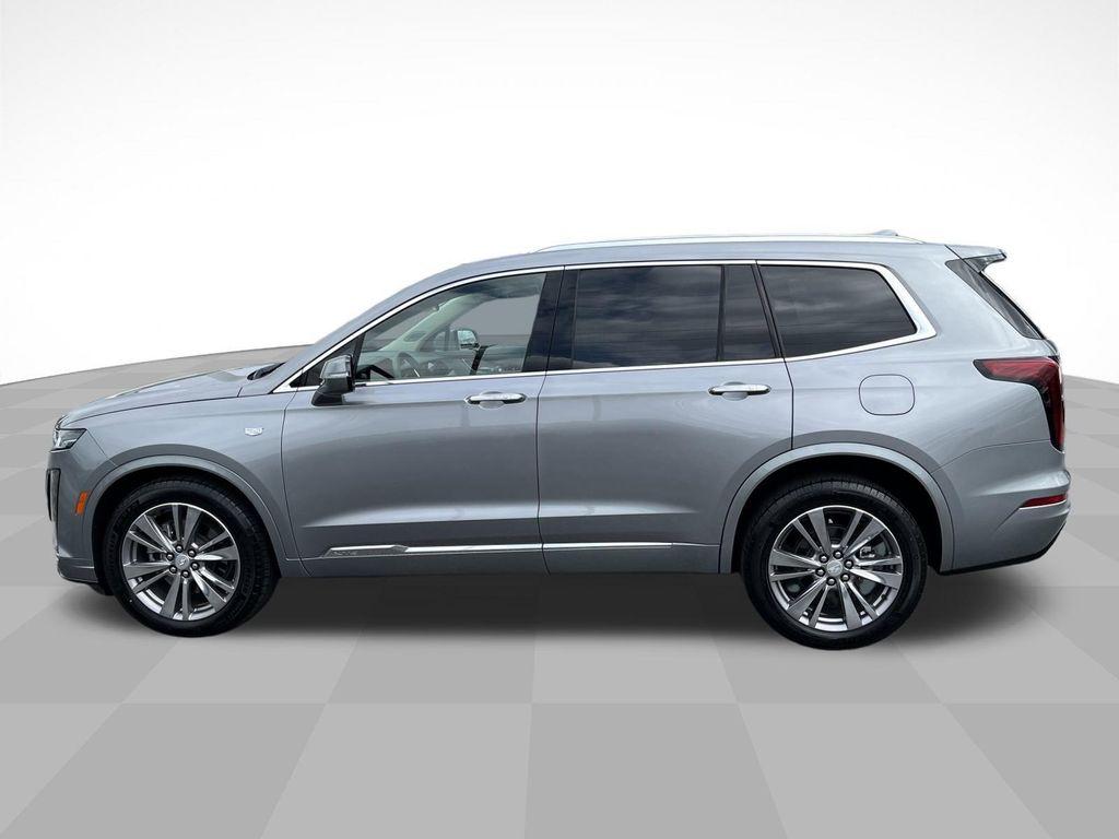 used 2025 Cadillac XT6 car, priced at $51,990