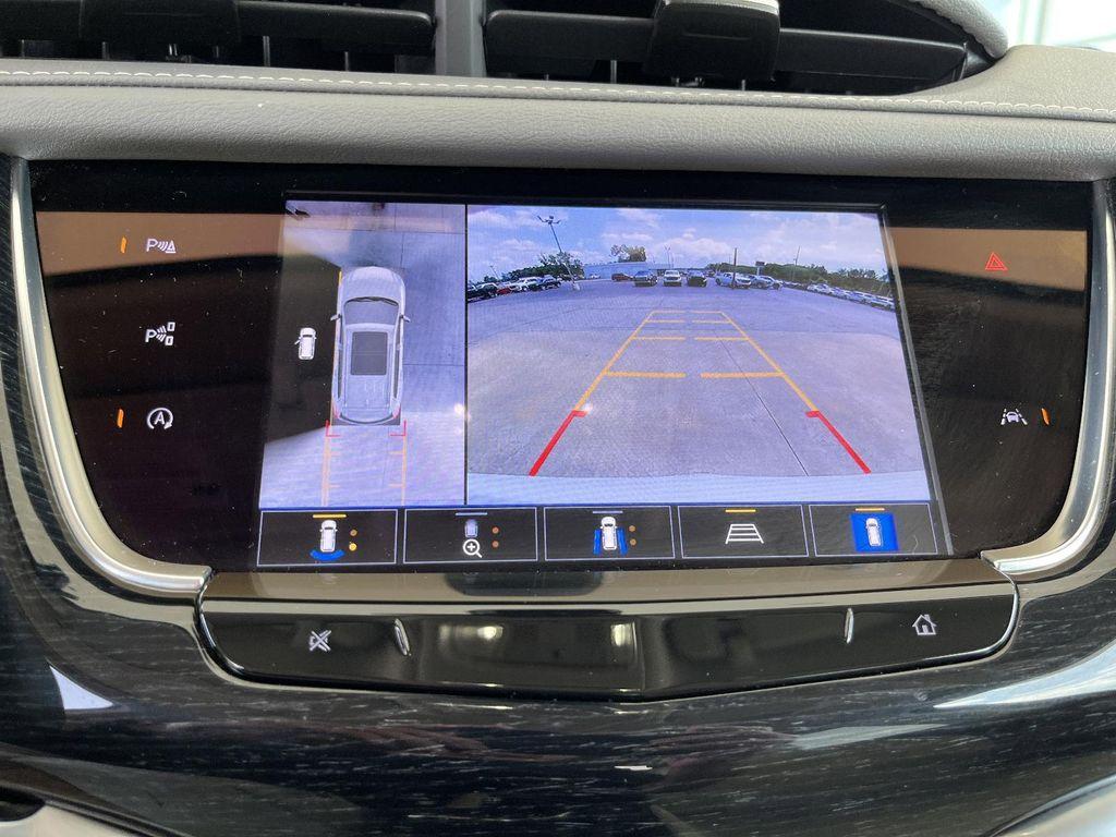 used 2024 Cadillac XT6 car, priced at $51,990