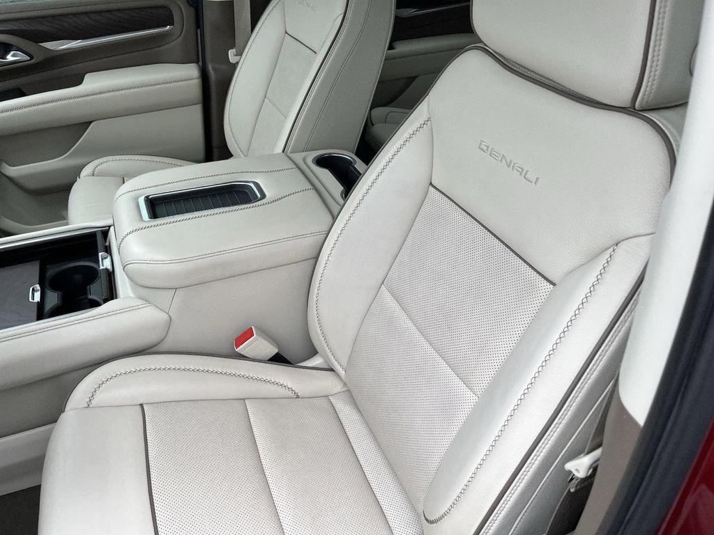 used 2022 GMC Yukon car, priced at $59,900