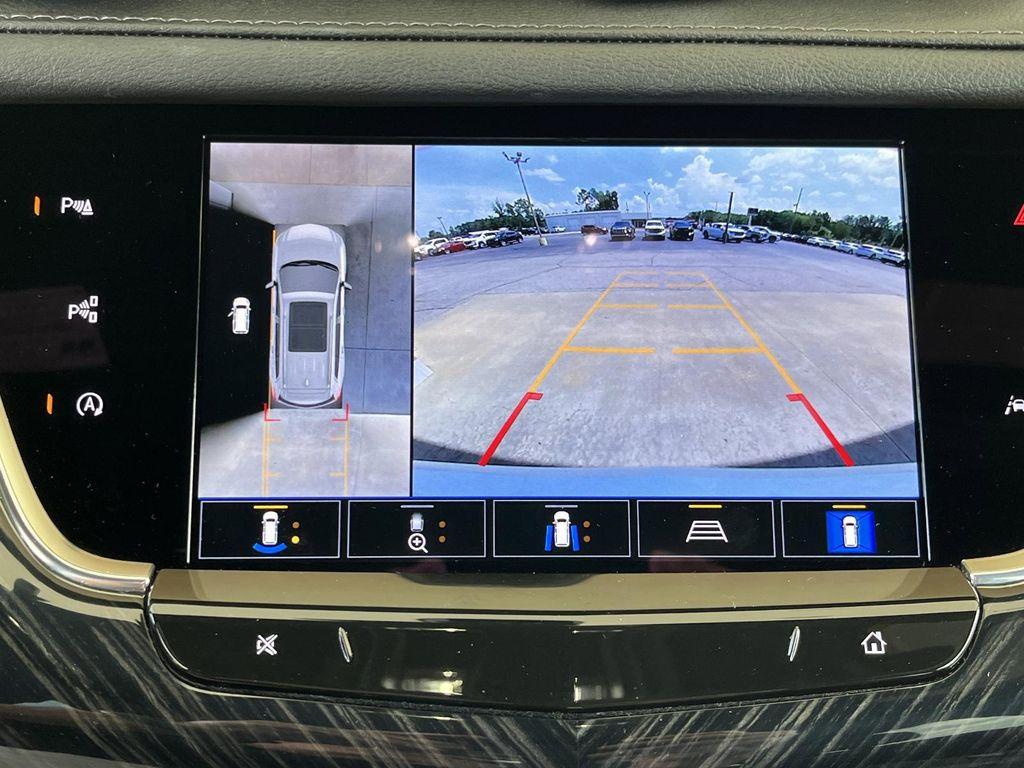 used 2024 Cadillac XT6 car, priced at $51,990