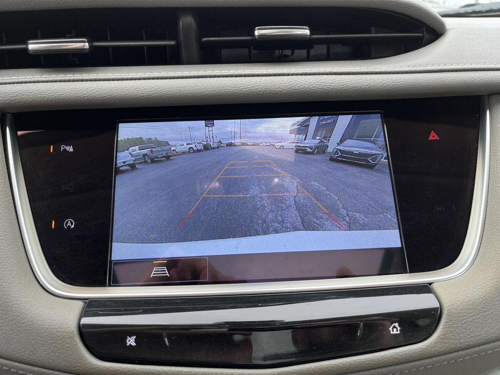 used 2023 Cadillac XT5 car, priced at $32,990