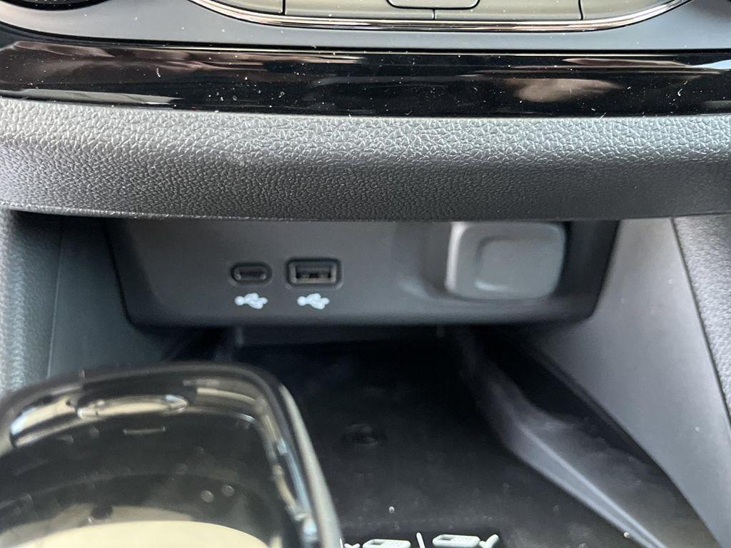 new 2026 Buick Envista car