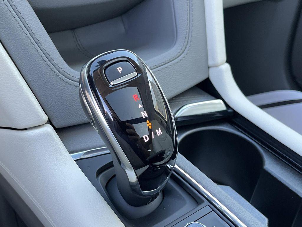 new 2026 Cadillac XT5 car, priced at $58,695