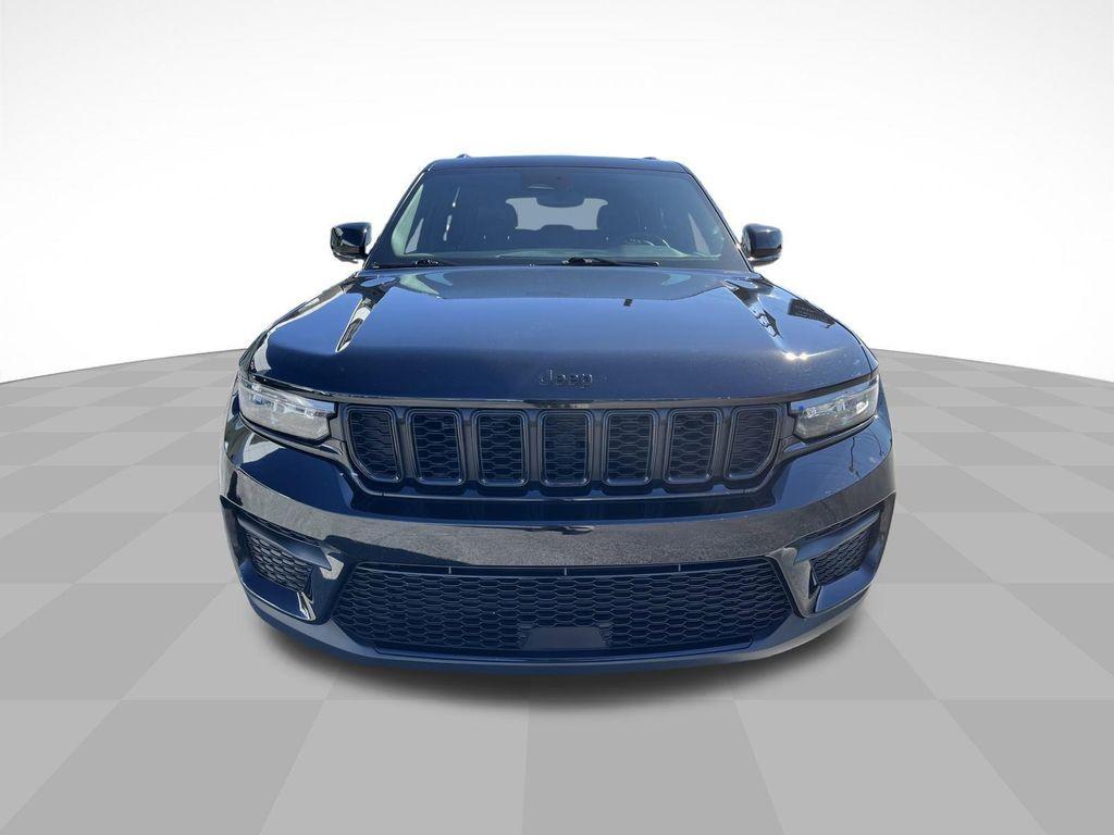 used 2023 Jeep Grand Cherokee car, priced at $29,990