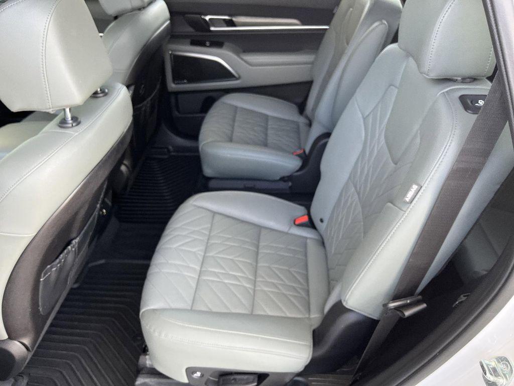 used 2024 Kia Telluride car, priced at $43,900
