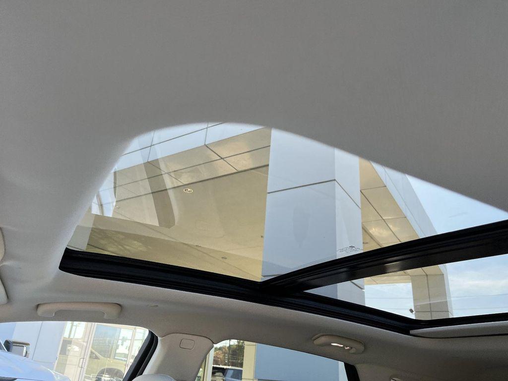 new 2026 Cadillac XT5 car, priced at $60,695