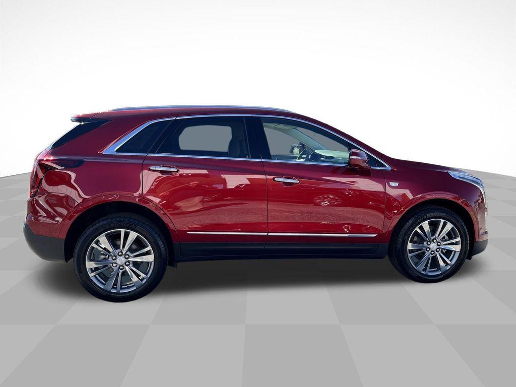 new 2026 Cadillac XT5 car, priced at $60,695