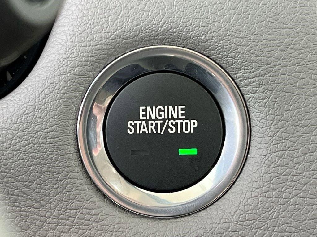 new 2025 Cadillac XT5 car, priced at $53,065