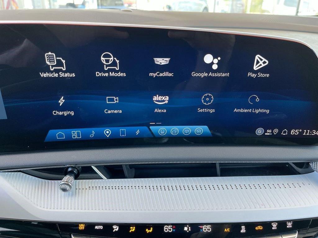 new 2025 Cadillac OPTIQ car, priced at $55,195