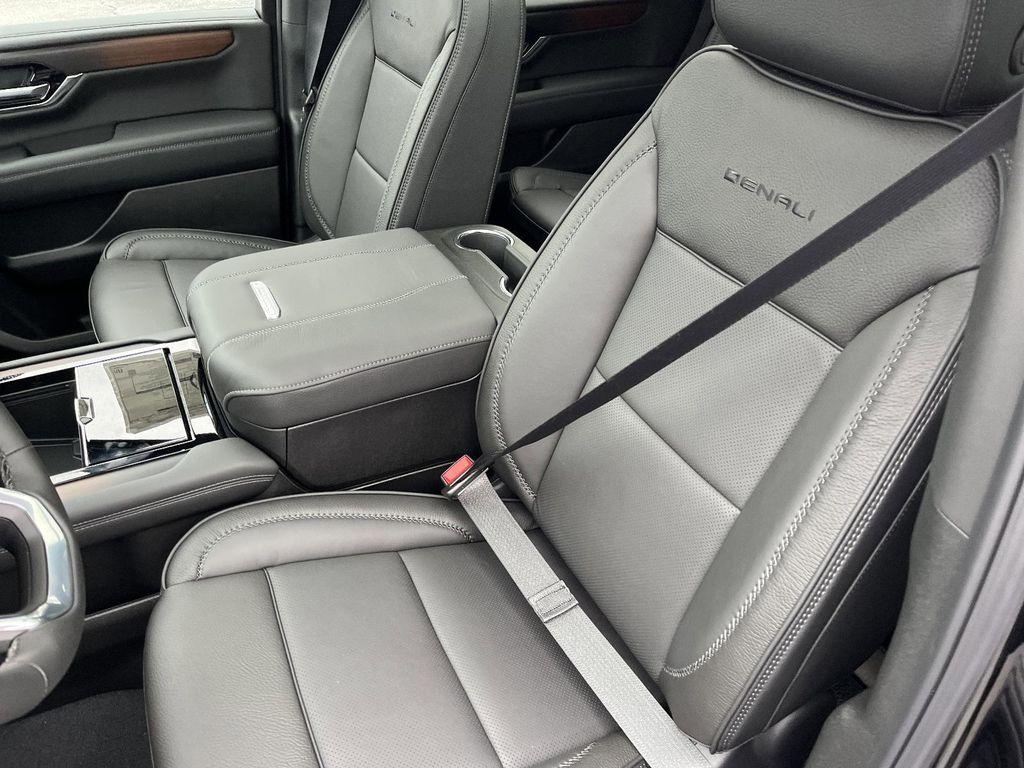 new 2026 GMC Yukon car, priced at $88,860