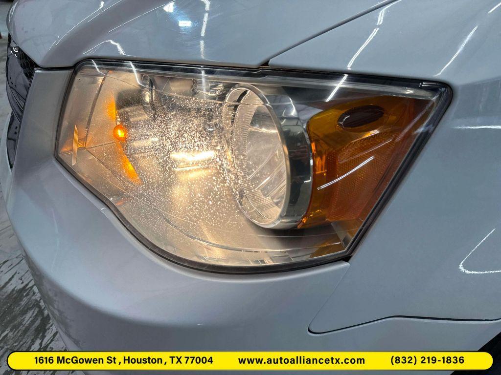 used 2015 Dodge Grand Caravan car, priced at $5,999
