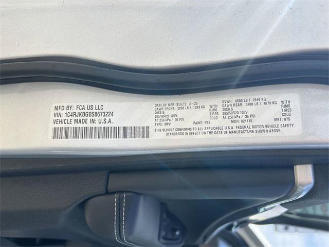 new 2025 Jeep Grand Cherokee L car, priced at $49,492