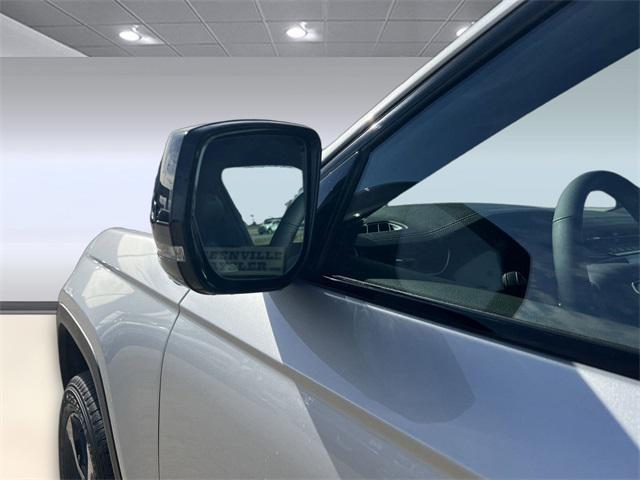 new 2025 Jeep Grand Cherokee L car, priced at $49,492