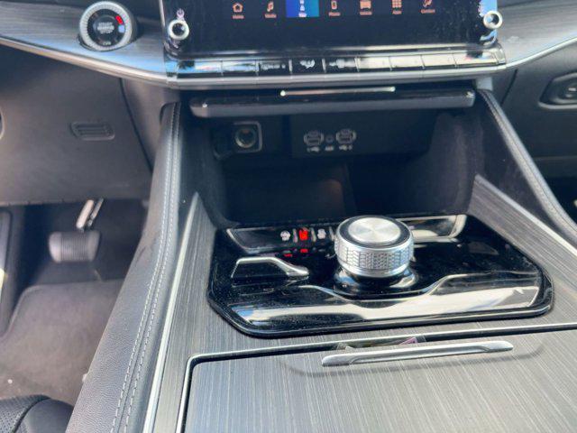 used 2024 Jeep Wagoneer car, priced at $39,777