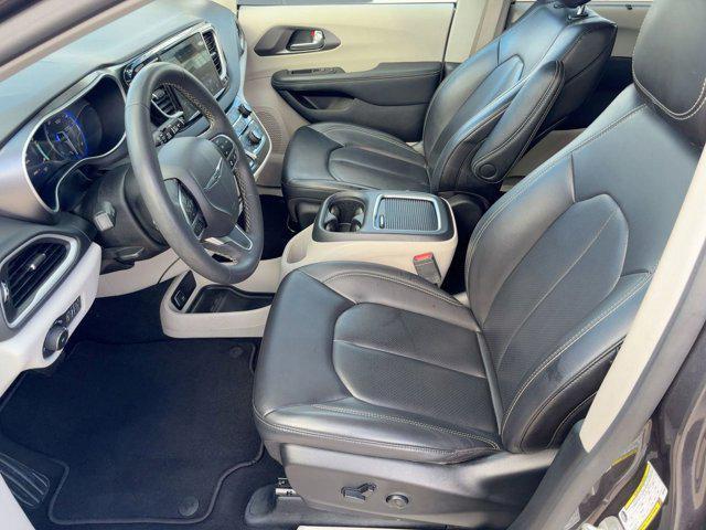 used 2023 Chrysler Pacifica car, priced at $24,999