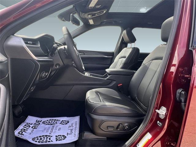 new 2025 Jeep Grand Cherokee L car, priced at $47,982