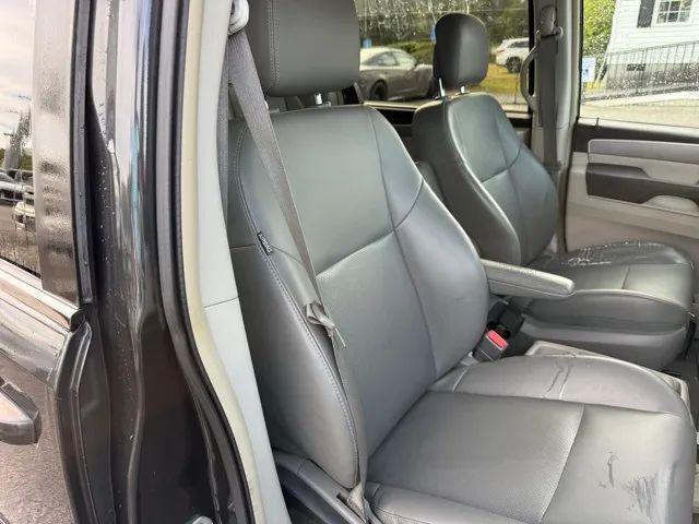 used 2012 Volkswagen Routan car, priced at $4,988