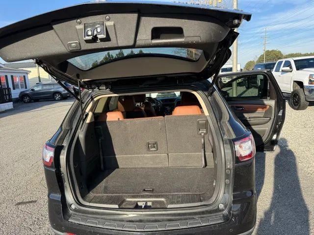 used 2015 Chevrolet Traverse car, priced at $10,950