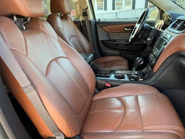 used 2015 Chevrolet Traverse car, priced at $10,950