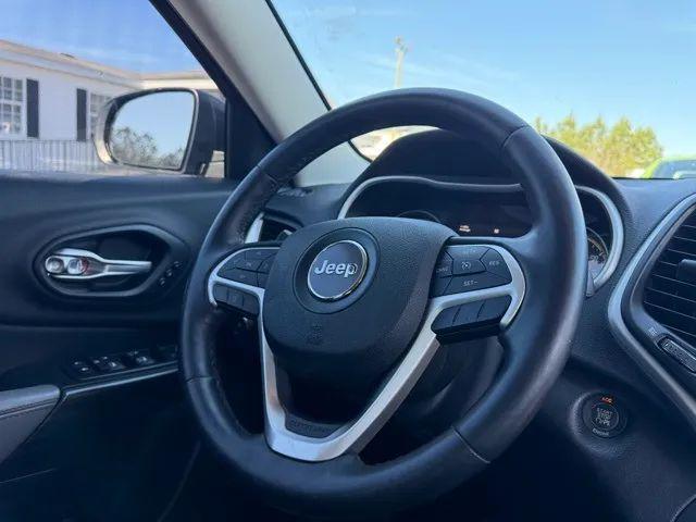 used 2014 Jeep Cherokee car, priced at $10,380