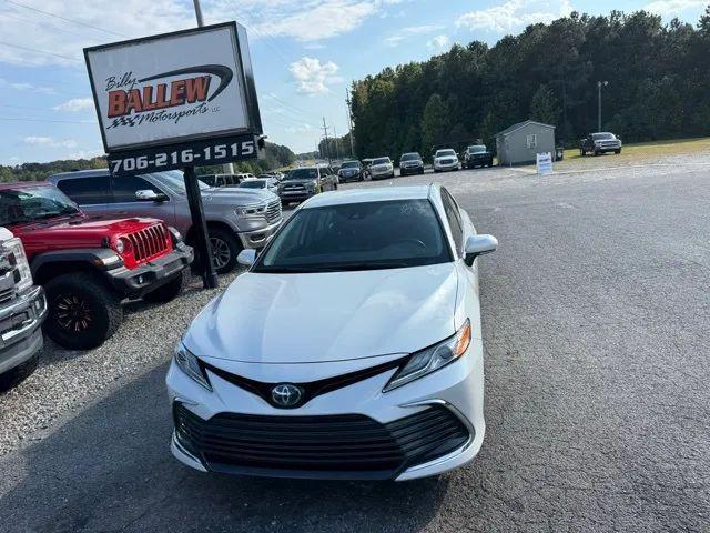 used 2022 Toyota Camry Hybrid car, priced at $18,280