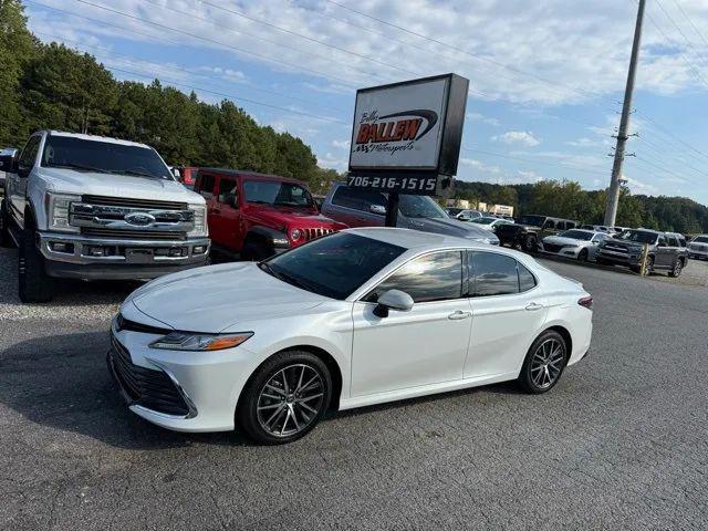 used 2022 Toyota Camry Hybrid car, priced at $18,280