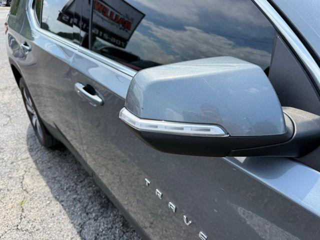 used 2021 Chevrolet Traverse car, priced at $17,418