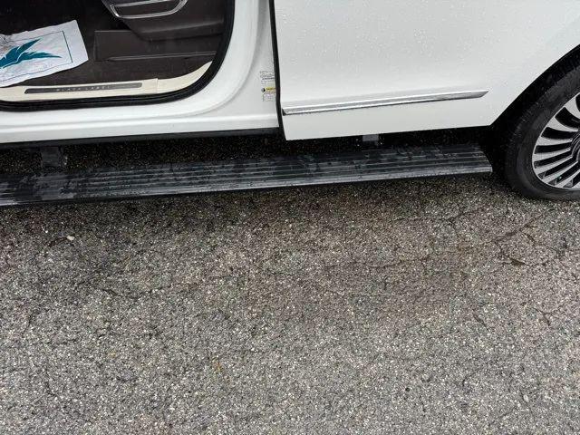 used 2020 Lincoln Navigator car, priced at $40,926