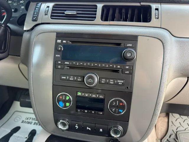 used 2009 Chevrolet Avalanche car, priced at $11,950