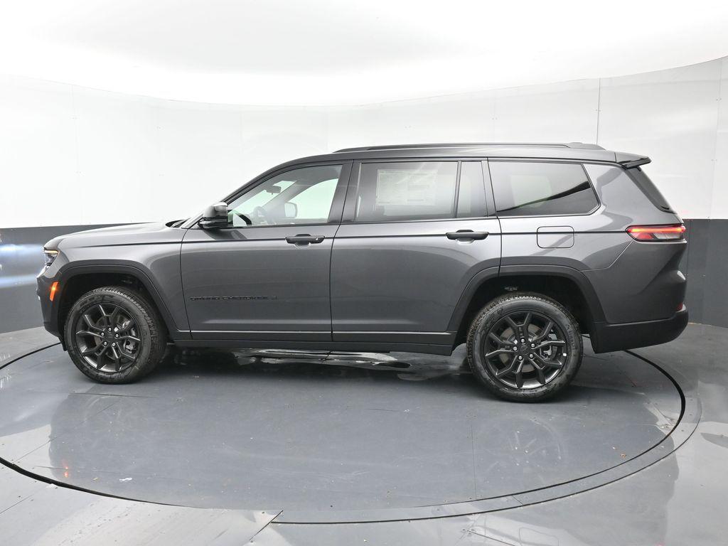 new 2025 Jeep Grand Cherokee L car, priced at $40,044