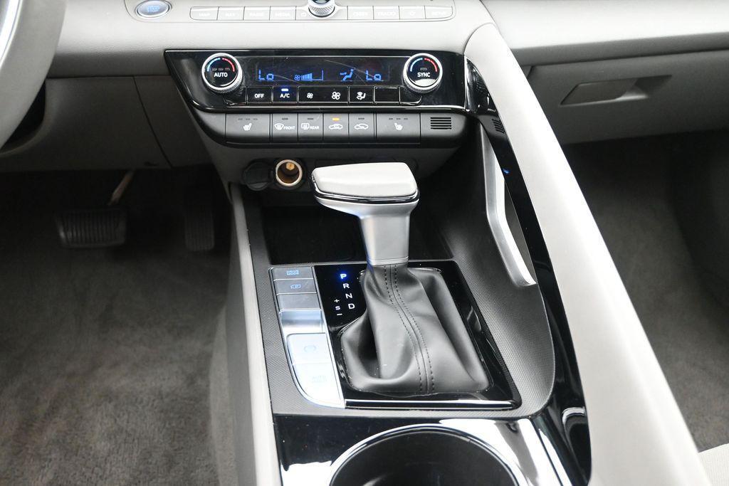 used 2025 Hyundai Elantra car, priced at $21,000