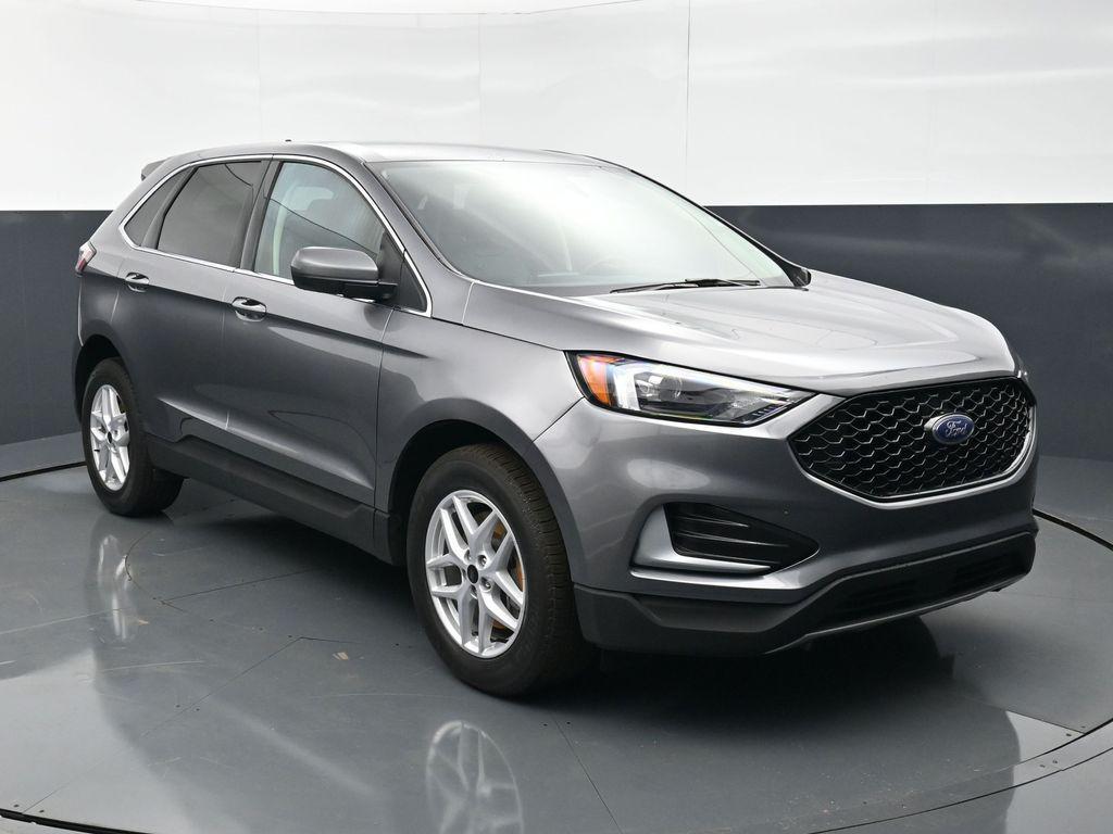 used 2024 Ford Edge car, priced at $26,900