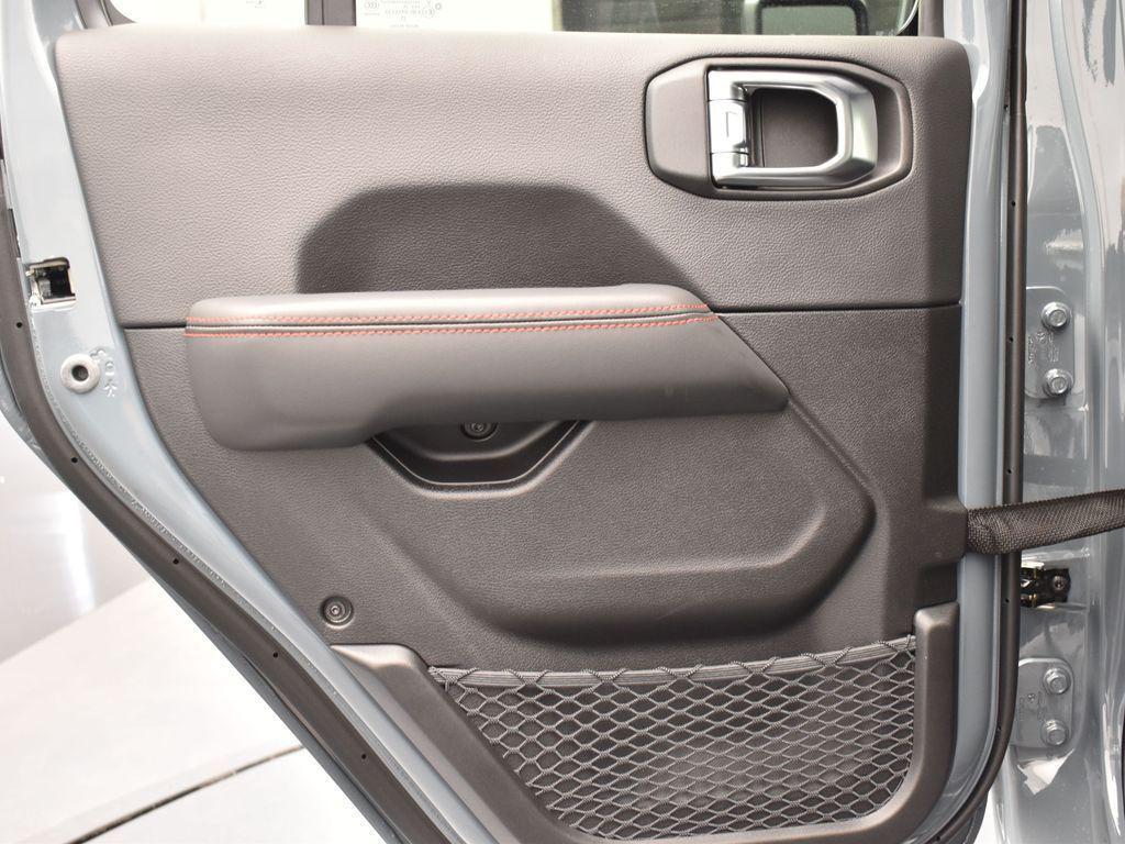 new 2026 Jeep Gladiator car, priced at $58,740