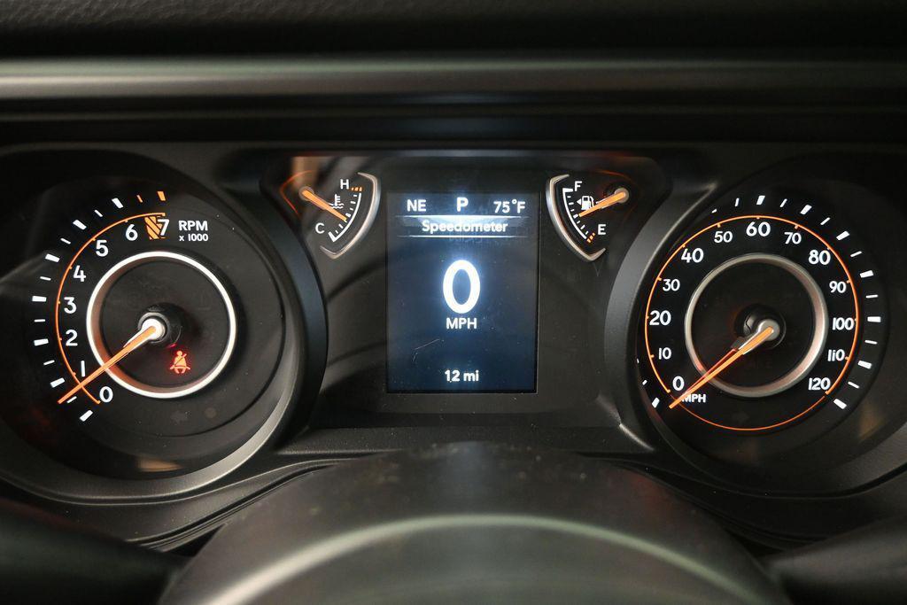 new 2026 Jeep Gladiator car, priced at $38,650