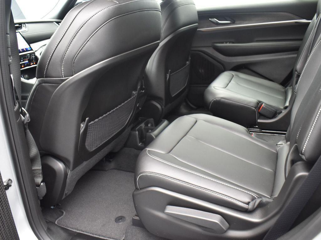 new 2025 Jeep Grand Cherokee L car, priced at $36,609