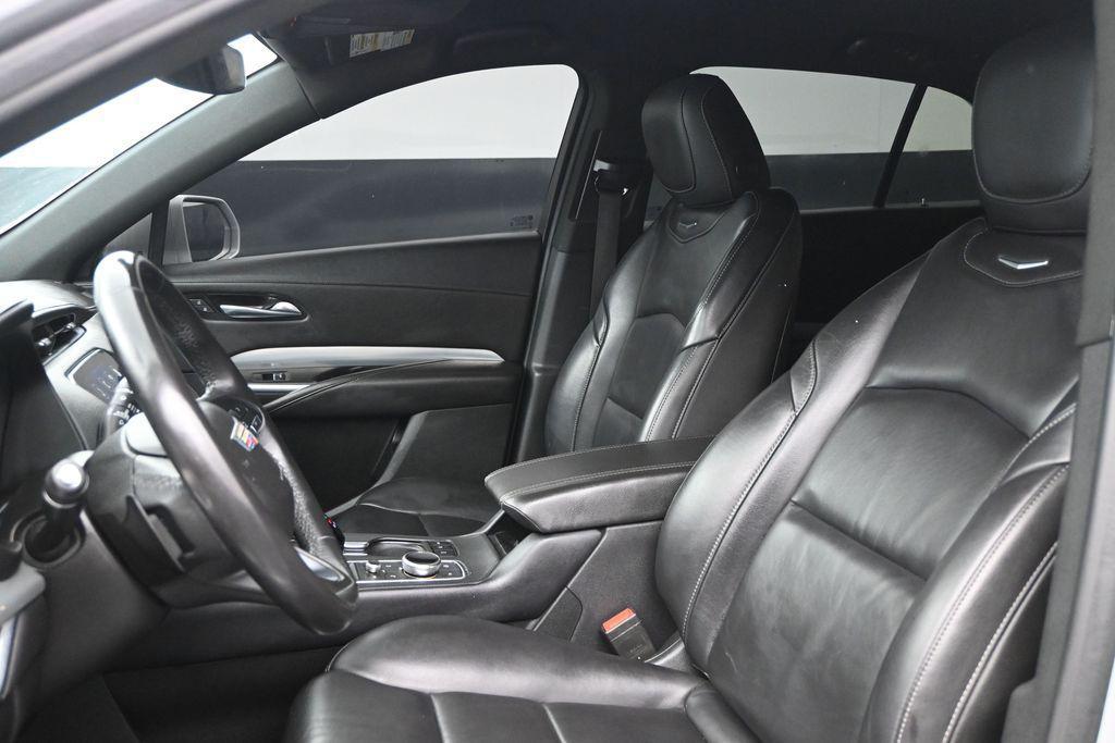 used 2020 Cadillac XT4 car, priced at $19,300