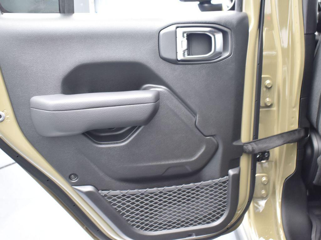 new 2026 Jeep Wrangler car, priced at $45,985