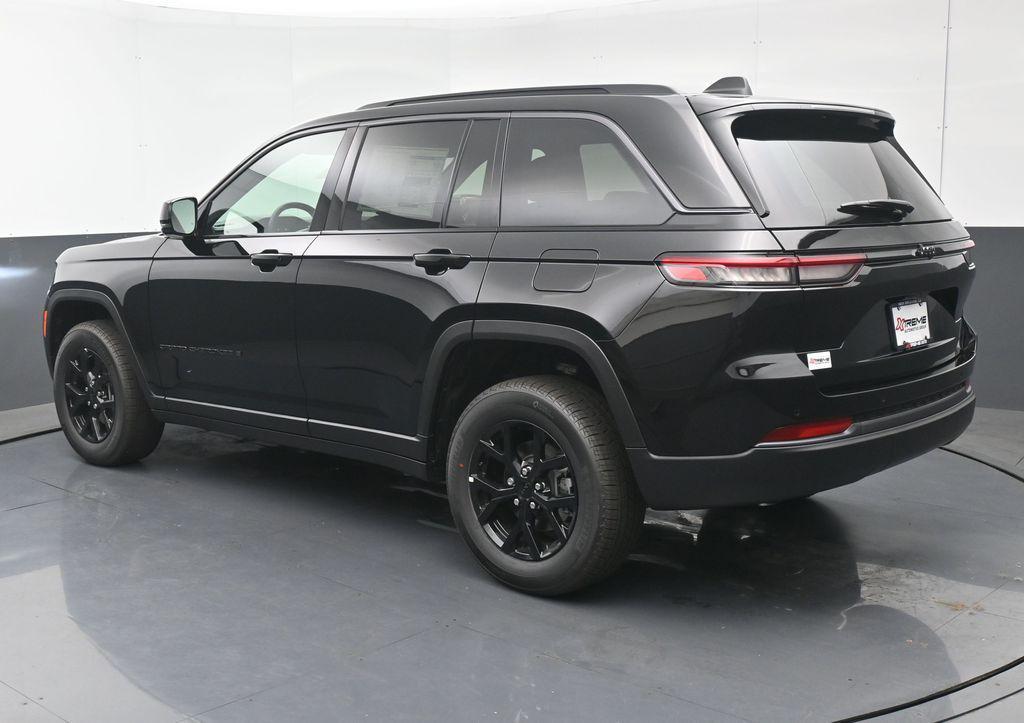 new 2026 Jeep Grand Cherokee car, priced at $41,525