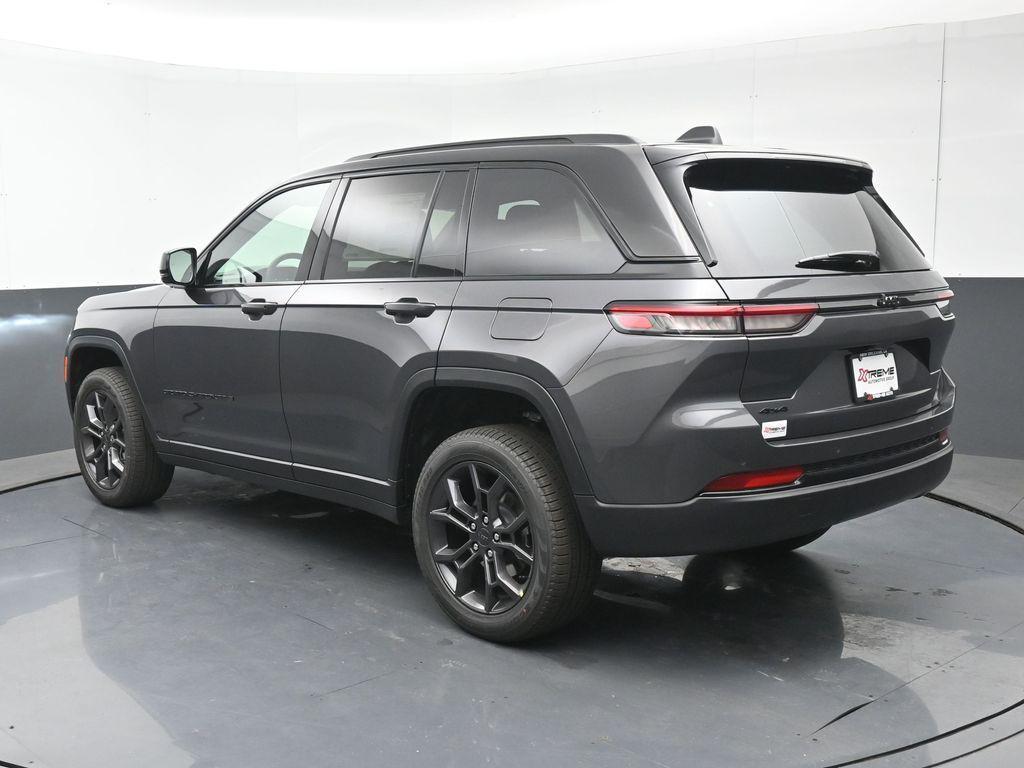 new 2025 Jeep Grand Cherokee car, priced at $41,735